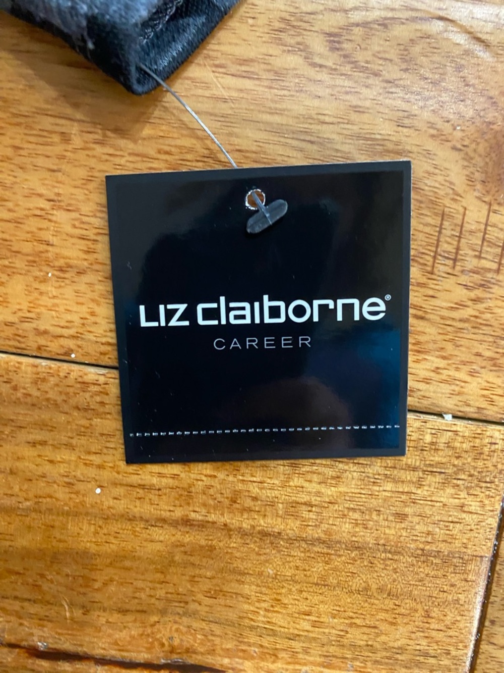 Liz Claiborne Black and Gray Houndstooth Short Sleeve Top - Picture 2 of 7